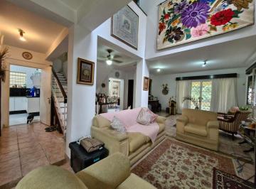 Casa · 441m² · 5 Quartos · 2 Vagas · Casa em Transurb, Itapevi/SP de 441m² 5 quartos à venda por R$ 1.800.000,00
