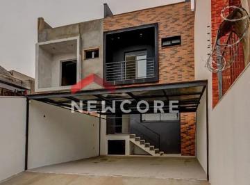 Casa · 210m² · 3 Quartos · 4 Vagas · Casa em  Rua Matias José Bins - Chácara das Pedras - Porto Alegre/RS