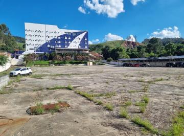 Comercial · 5356m² · Terreno Plano e Cimentado com 5.356 m² para Estacionamento de Ônibus a 1.200 Metros da Basílica de A