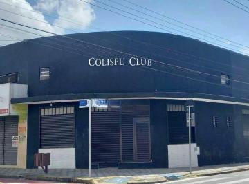 Comercial · 157m² · Excelente ponto comercial de esquina para locação no centro de Pindamonhangaba, em frente ao Museu P