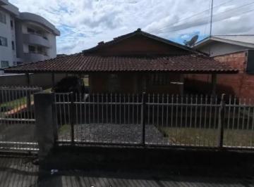 Foto 01 · Oportunidade: Terreno de 623m² com Casa Pronta e Potencial Comercial!