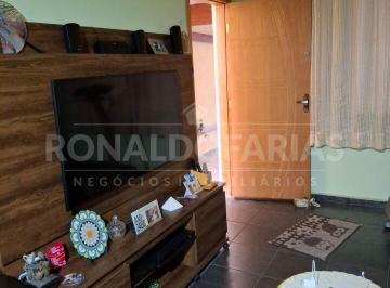 Casa · 100m² · 2 Quartos · 2 Vagas · Sobrado a venda sendo dois quartos , sala ampla , duas vagas de garagem coberta .