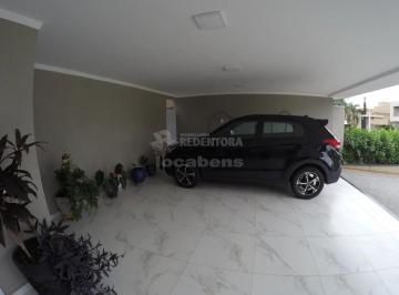 Casa · 400m² · 3 Quartos · 4 Vagas · Casa a venda no Condomínio Recanto do Lago com 03 quartos, sendo 01 suíte, piscina aquecida e mobili