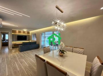 Sala · Apartamento com 3 quartos (1 suíte), 2 vagas e lazer à venda em Jardim Astúrias, Guarujá