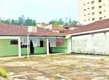 e19927f6c63cc95595d3fb44521d5c2ab58bcfab · Vende casa, com 3 dormitórios, com ótima localização, próximo do centro, no bairro BPS em Itajubá/MG