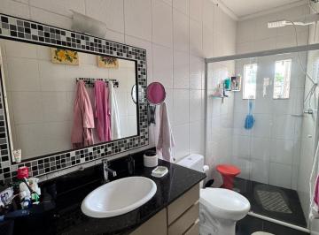 IMG_20250802_185255_000.jpeg · Agradável casa tipo para venda em Jardim da Saúde com 3 quartos, sendo 2 suítes, 325m² - remaxfront#