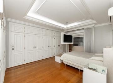 IMG_20260608_025149_000.jpeg · Confortável apartamento para venda em Centro com 3 quartos, sendo 3 suítes, 392m² - remaxfront#D7P9R