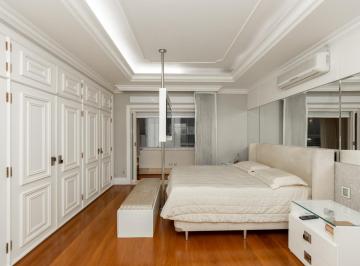IMG_20260617_025137_000.jpeg · Agradável apartamento para venda em Centro com 3 quartos, sendo 3 suítes, 392m² - remaxfront#D7P9R