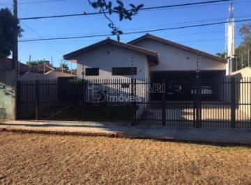Casa · 286m² · 4 Quartos · 4 Vagas · Casa Padrão em Araraquara