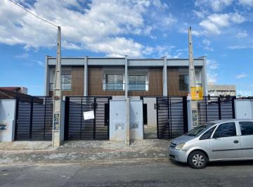 Casa · 102m² · 3 Quartos · 1 Vaga · Geminado com 3 Quartos, Suíte e Ótima Localização no Bairro Floresta