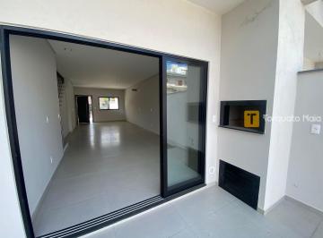 Casa · 142m² · 3 Quartos · 2 Vagas · Onde o silêncio mora: um geminado raro no Costa e Silva