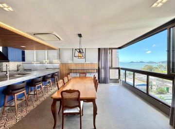Apartamento · 226m² · 3 Quartos · 2 Vagas · Amplo apartamento duplex com vista Beira Mar Norte