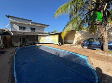 Casa de 5 quartos, Águas Claras · VENDO SOBRADO COM PISCINA EM RUA PUBLICA! PRÓXIMO AO PARK WAY! ANALISA PERMUTA!!