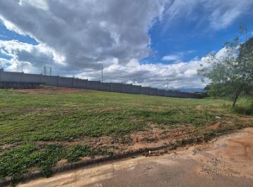 Terreno · 1219m² · Terreno de 1219m² no Condomínio Colonial Village 2, ao Lado da Área Verde, em Localização Privilegia