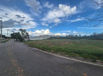 Terreno · 865m² · Terreno de Esquina no Condomínio Colonial Village 2, com 865m² em Localização Central e Imponente!
