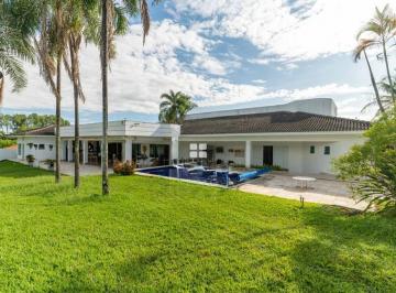 Casa de 4 quartos, Brasília · Casa Térrea 4 Suítes Área de Lazer Completa Piscina, Churrasqueira e Academia