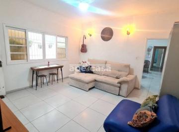 Casa · 210m² · 3 Quartos · 3 Vagas · Sua Nova Casa em um Bairro Valorizado