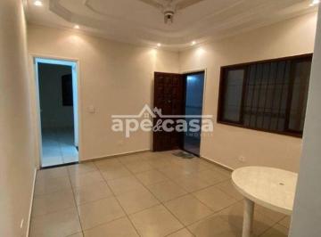 Casa · 125m² · 2 Quartos · 2 Vagas · Viva o Conforto e a Versatilidade Nesta Espaçosa