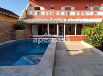 Casa · 38826m² · 5 Quartos · 7 Vagas · Sobrado com Piscina e Edícula no Bairro Ocian