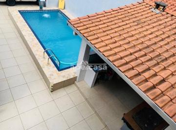 Casa · 250m² · 3 Quartos · 10 Vagas · Sobrado Espaçoso e Reformado no Bairro Ocian