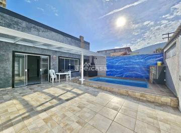 Casa · 125m² · 3 Quartos · 2 Vagas · Magnífica casa com todo o conforto que você e sua