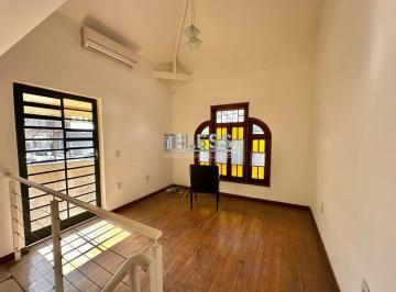 Foto 01 · Casa à venda no centro da Cidade ( Rua Prudente de Moraes) Excelente localização!