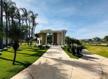 Casa de 3 quartos, Brasília · Casa Alto Padrão à Venda – Park Way, Quadra 5 - 3 suítes - jardim 