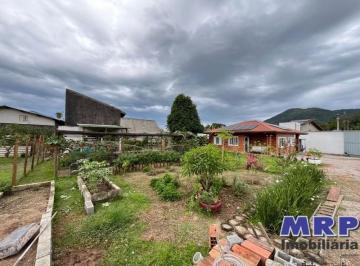 Foto 01 · Casa tipo Chácara em Ubatuba, com piscina, de fácil acesso, em bairro residencial, oportunidade !