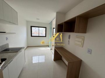 Foto 01 · Aluguel de studio no melhor da Pituba, nascente. 25m2. House Pituba. Armários na cozinha / área de s
