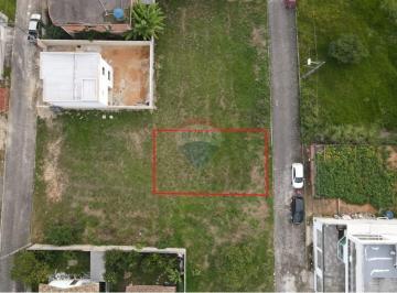 Terreno · 198m² · 2 Vagas · Terreno em condomínio fechado.