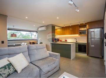 Apartamento de 3 quartos, Curitiba · Apartamento no Água Verde, com 3 quartos, 2 vagas e terraço privativo