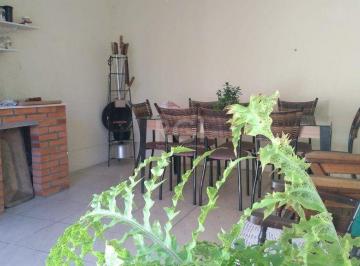 Casa · 124m² · 2 Quartos · 2 Vagas · Casa no Centro de Gravatai de 2 dormitórios e vaga