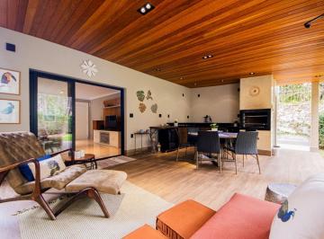 Casa · 289m² · 4 Quartos · 5 Vagas · Casa tipo para venda com 4 quartos, sendo 1 suíte, 289m²