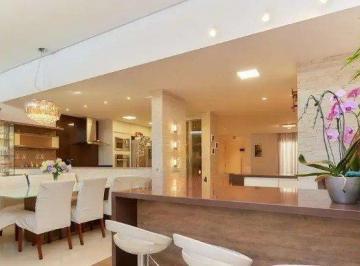 Casa · 205m² · 3 Quartos · 2 Vagas · 
                                Sobrado de alto padrão no Bairro São Braz / Santo Inácio com 205m²,