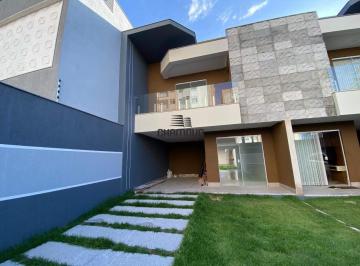 3 quartos sendo 1 suite com closet e 2 vagas na garagem. · Casa Duplex a venda na Praia do Morro com 3 quartos sendo 1 suite com closet e 2 vagas na garagem.