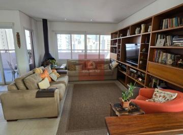 Apartamento · 136m² · 2 Quartos · 1 Vaga · Cobertura avarandada com charme de casa no Brooklin