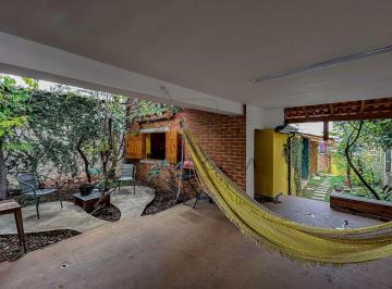 Casa · 252m² · 2 Quartos · 1 Vaga · Casa Térrea à Venda na Vila Prudente: 2 Suítes, Quintal e Vaga Perto do Metrô!