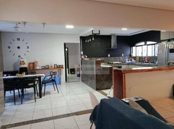 7fa11f1b9f06c38355b82ac9204f4535.jpg · Casa Térrea Residencial/ Comercial a Venda R$ 650.000,00 Bairro: Pico do Amor em Cuiabá-MT