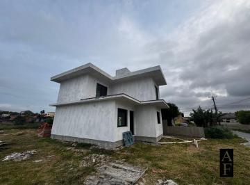 Casa · 112m² · 3 Quartos · Casa à venda no bairro Areias da Palhocinha - Garopaba/SC