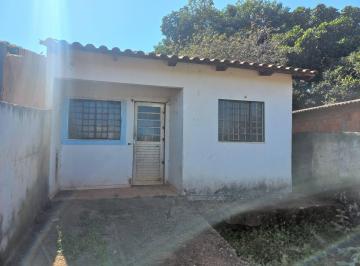 Casa de 2 quartos, Valparaíso de Goiás · Casa 2 Quartos 1 Banheiro Sala Cozinha Quintal Grande venda direto com propriétá