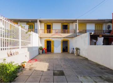 Casa · 125m² · 2 Quartos · 2 Vagas · Viva em um sobrado completo e aconchegante!