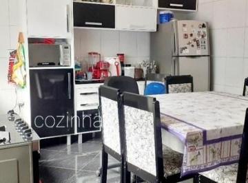 Casa · 190m² · 2 Quartos · 2 Vagas · Sobrado em Vila Paulo Silas, 250m², 2 Dormitórios.