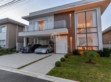 Casa · 346m² · 5 Quartos · 4 Vagas · Maravilhosa casa em condomínio.