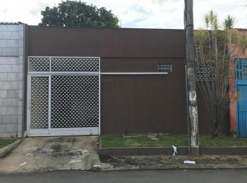 Casa de 4 quartos, Brasília · Casa térea residencial vazada, áreas de ventilação e 2 garagem perto de mercados