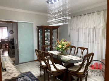 Casa · 3 Quartos · 4 Vagas · ✅ CASA COM 3 SUÍTES NO JARDIM MONTE REI EM MARINGÁ/PR!