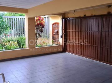 Casa · 200m² · 4 Quartos · 3 Vagas · Casa Térrea a venda em Interlagos com 4 dormes 3 vagas
