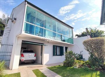 Casa · 158m² · 3 Quartos · 2 Vagas · Casa de 03 dormitórios , localizado no centro de Santa Maria