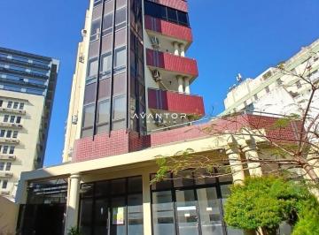 Comercial · 47m² · 3 Quartos · Sala Comercial Mobiliada No Centro, Composta Por 3 Salas e Banheiro.