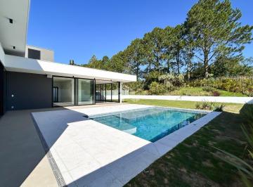 Casa · 434m² · 4 Quartos · 6 Vagas · CASA NO CONDOMÍNIO TERRA VILLE COM 4 SÚITES E 6 VAGAS DE GARAGEM