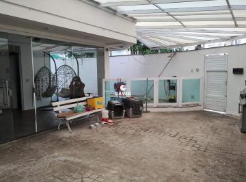 Casa · 156m² · 3 Quartos · 2 Vagas · Casa à venda no Embaré em Santos.